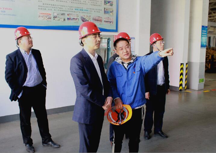 2018年4月9日，，，，，宣都会委常委、常务副市长汪谦慎来必发电缆旅行考察