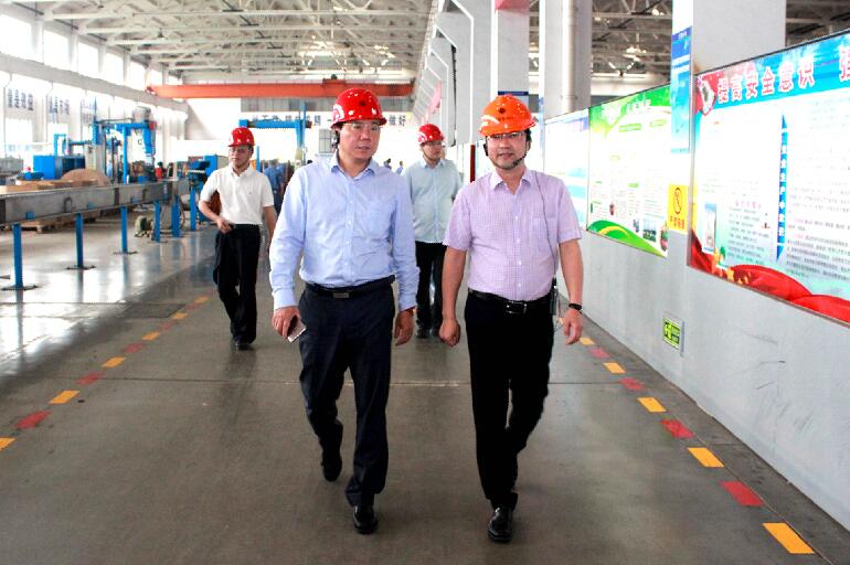 2018年5月25日，，，，，北京航天科工一院副院长史红卫、南大科技董事长韩一律向导来公司旅行