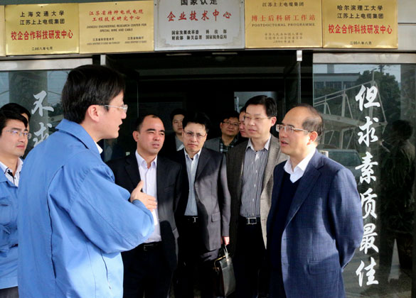 溧阳市委常委、常务副市长周卫中来必发集团督查