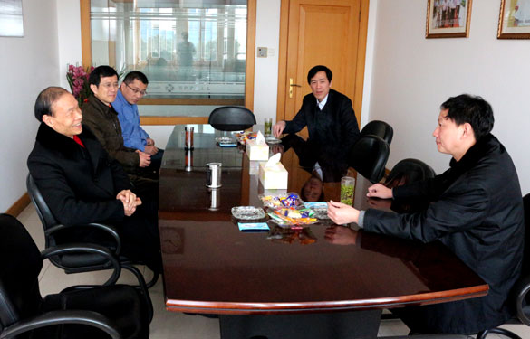 溧阳市地税局局长鞠嘹亮一行来必发集团走访