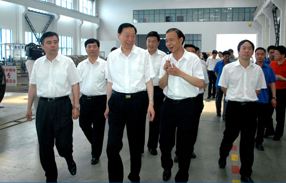 江苏省委书记罗志军来必发集团视察