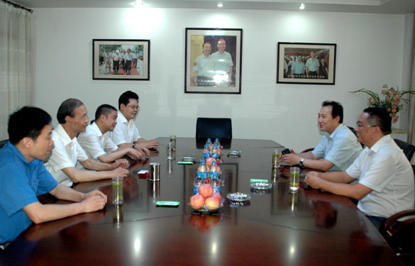 溧阳市供电公司徐总一行来必发集团调研