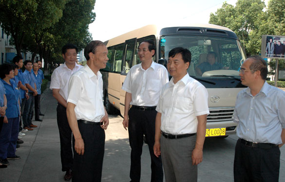 溧阳市委书记盛建良等向导慰问必发一线员工